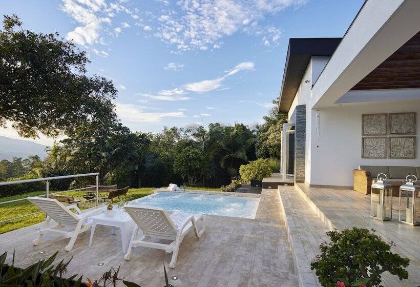 Deluxe Casa Tulkana Mountain Villa Roman