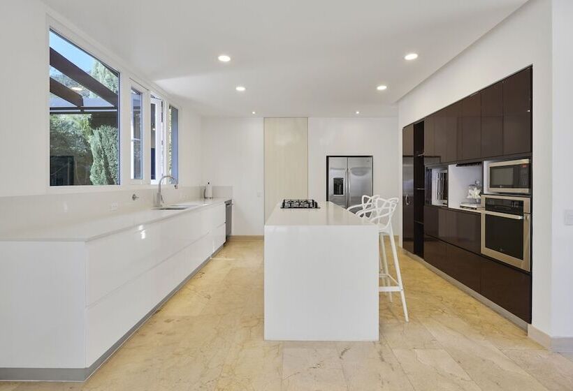 Deluxe Casa Tulkana Mountain Villa Roman