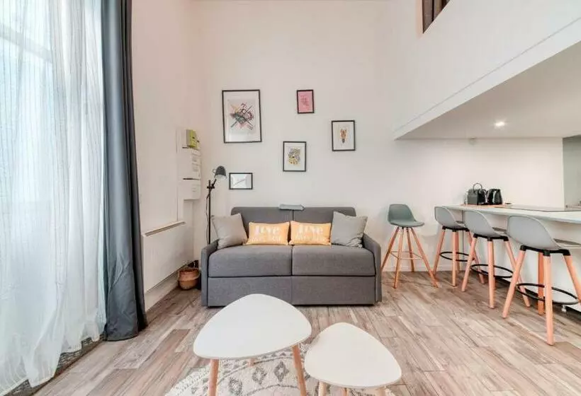 Guestready   Chic Duplex In Villeurbanne