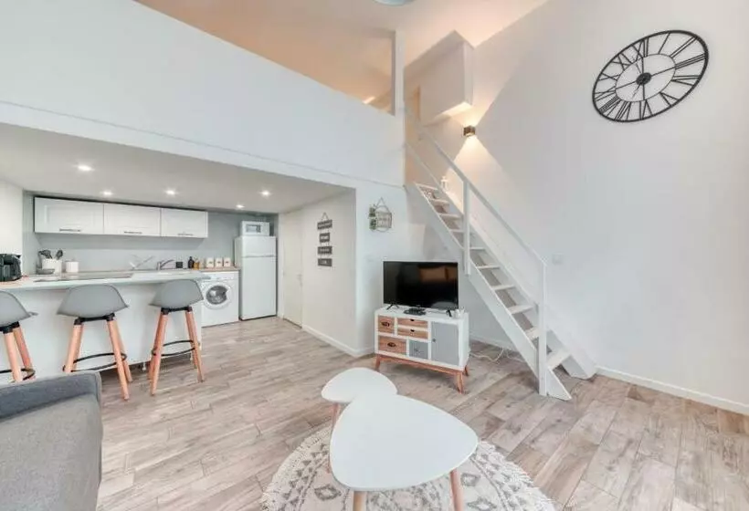 Guestready   Chic Duplex In Villeurbanne