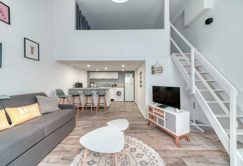 Guestready   Chic Duplex In Villeurbanne