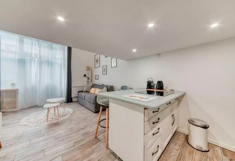 Guestready   Chic Duplex In Villeurbanne