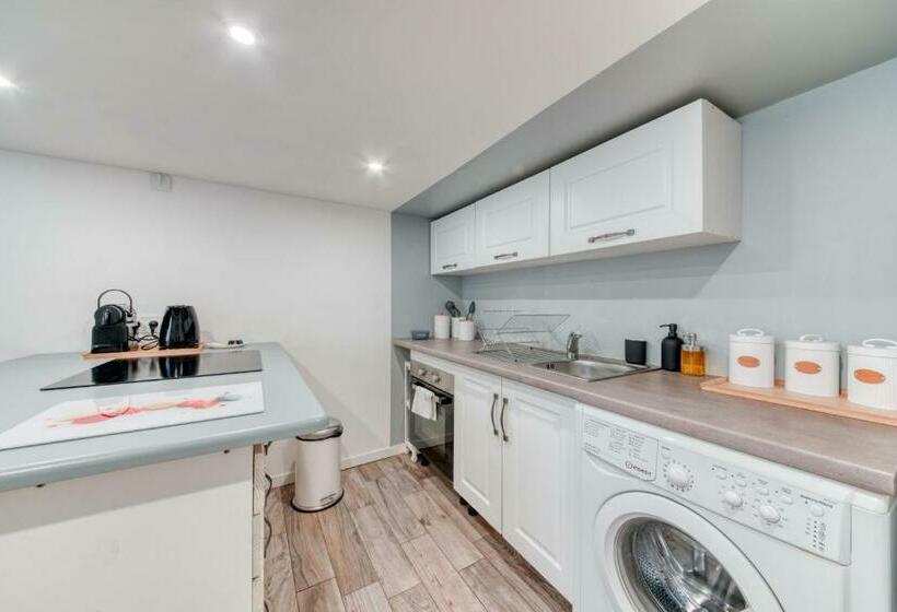 Guestready   Chic Duplex In Villeurbanne