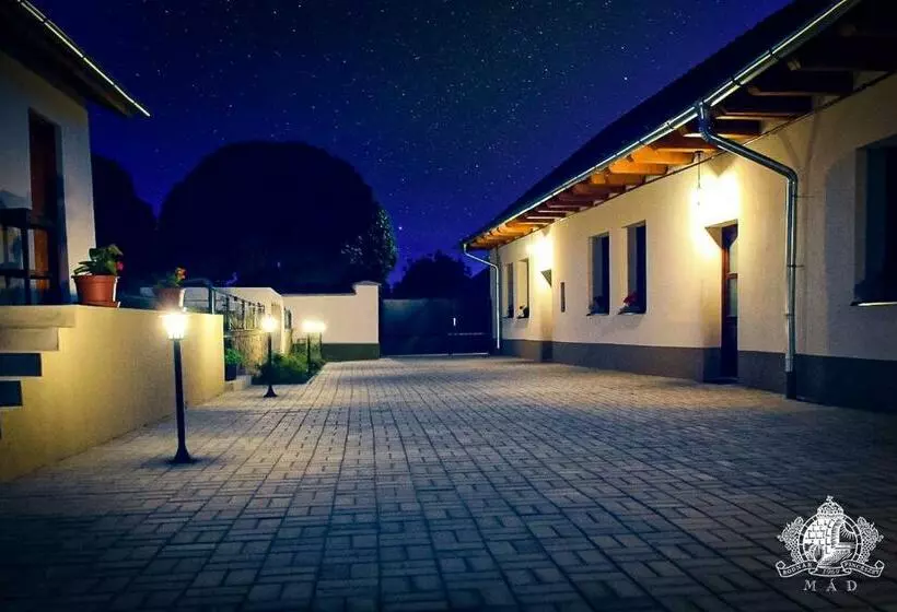 érintés Vendégház