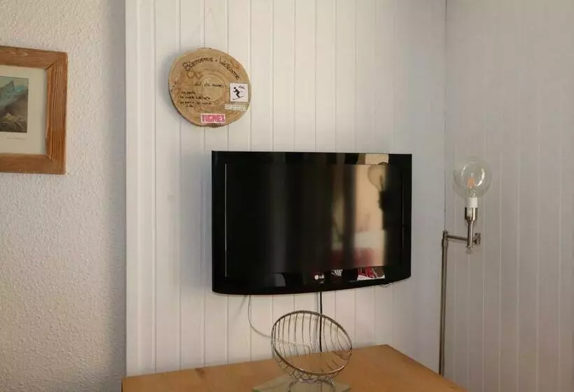 Studio Rénové Avec Balcon Aux Pieds Des Pistes, Wifi, Animaux Permis   Fr 1 502 415