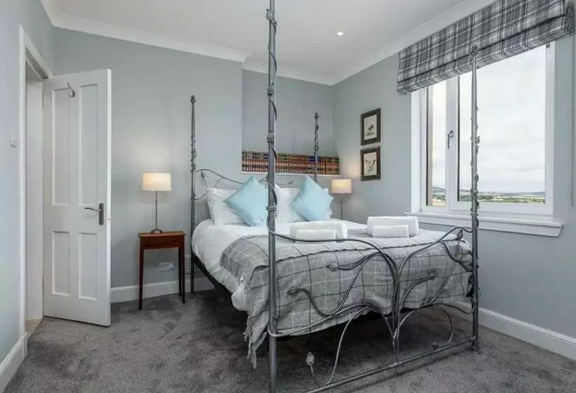 Monksholm House   Sleeps 10   5 Mins From St Andrews