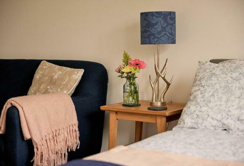 Self Contained Studio Bradford On Avon, Wilts