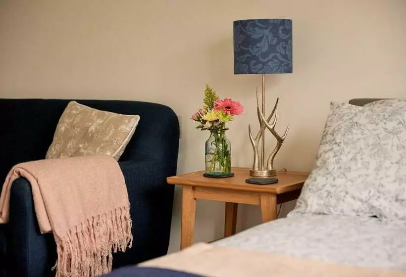 Self Contained Studio Bradford On Avon, Wilts