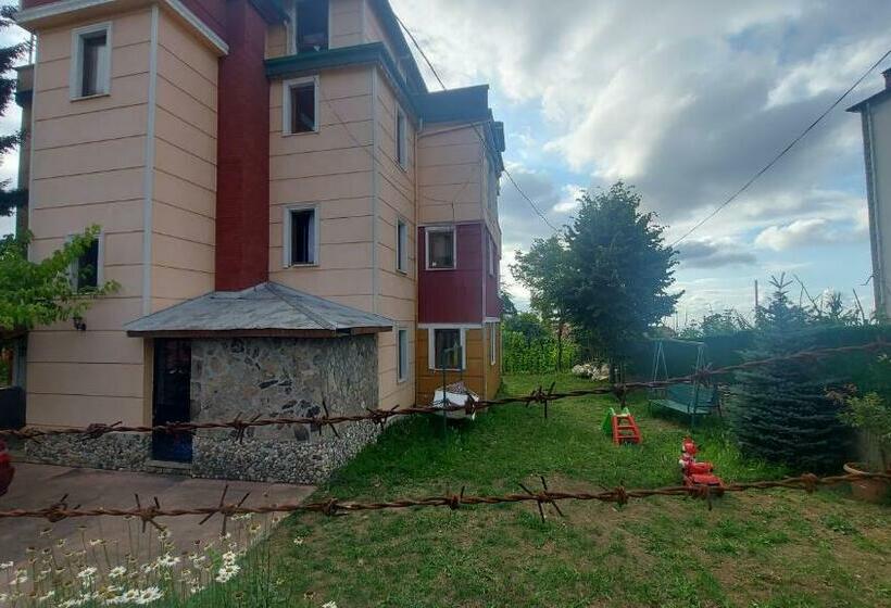 Trabzon Villa With Garden