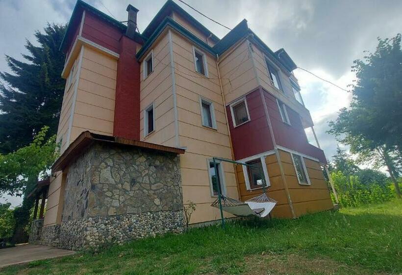 Trabzon Villa With Garden