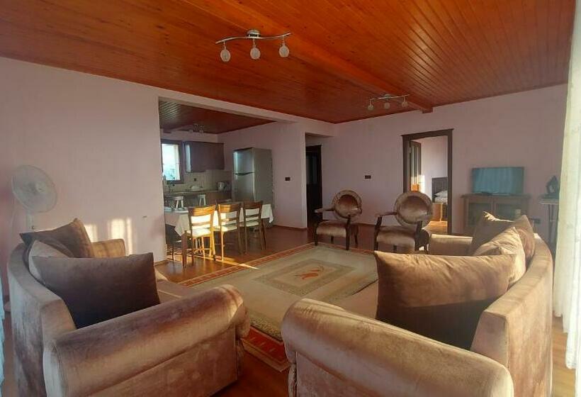 Trabzon Villa With Garden