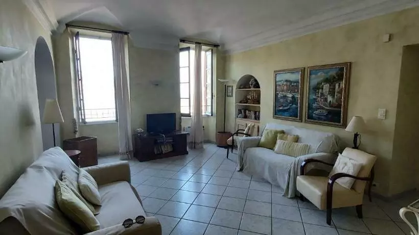 Trilocale Mentone Vista Mare