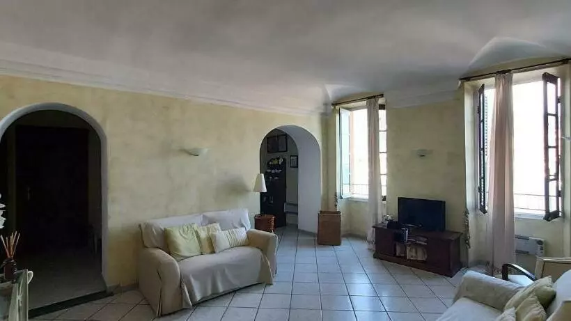 Trilocale Mentone Vista Mare