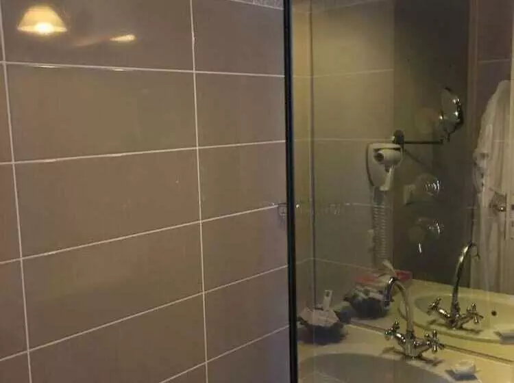 Отель Auberge Du Lac