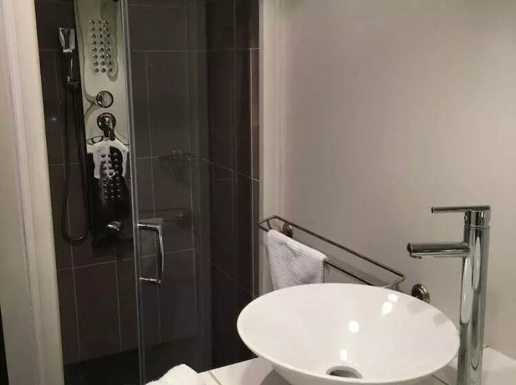 Отель Auberge Du Lac