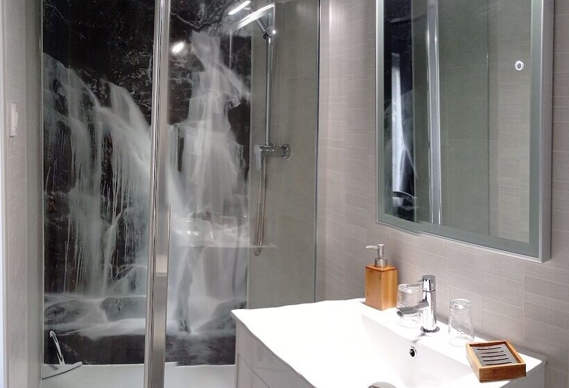 Отель Auberge Provençale