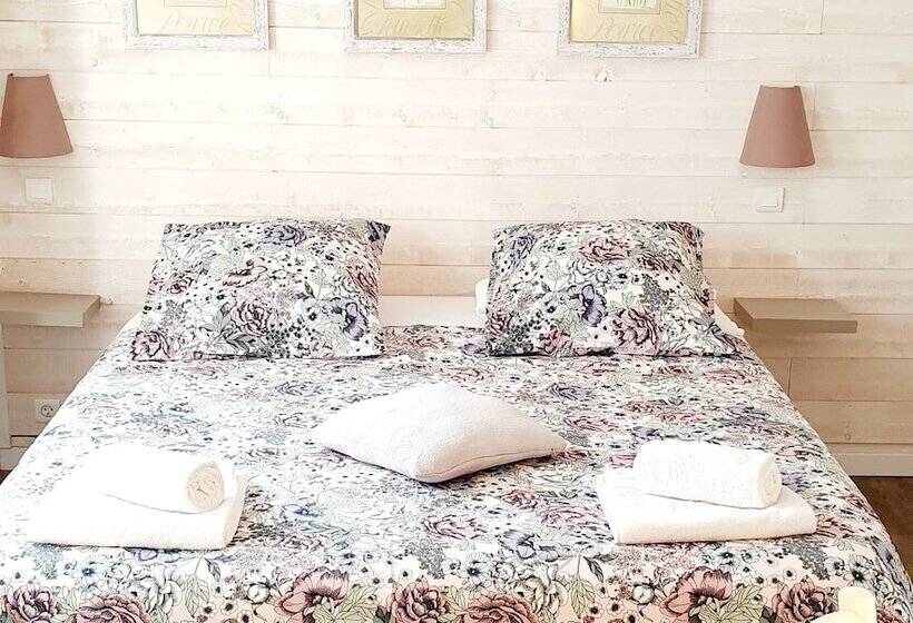 Отель Auberge Provençale