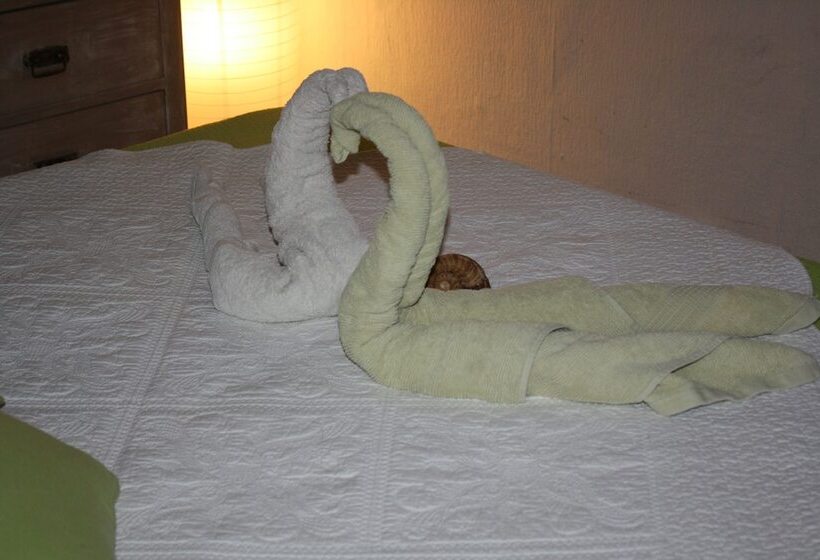 Отель Auberge Provençale