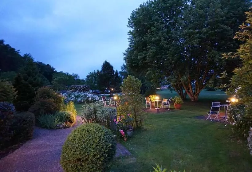 Hotel Domaine De L'arbrelle