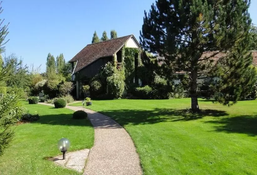 Hotel Domaine De L'arbrelle