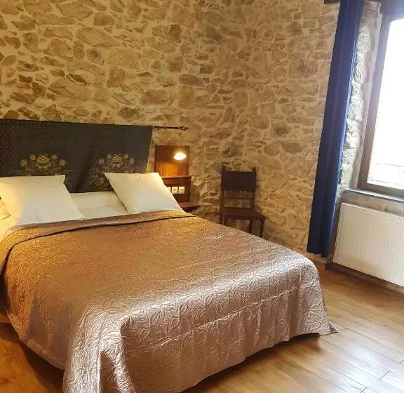 هتل Domaine De Vareilles