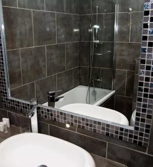 هتل Domaine De Vareilles