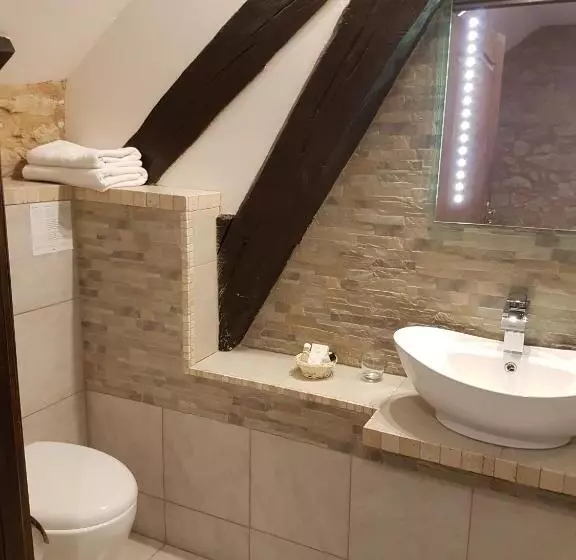 هتل Domaine De Vareilles