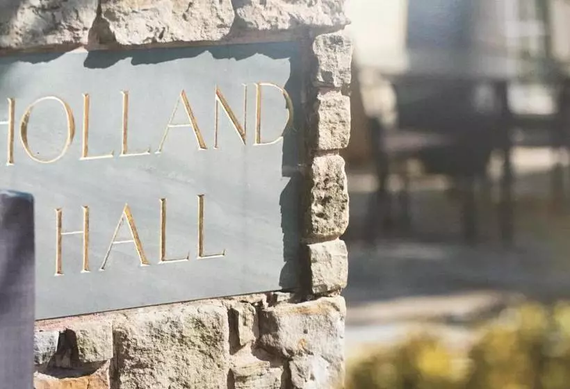 هتل Holland Hall