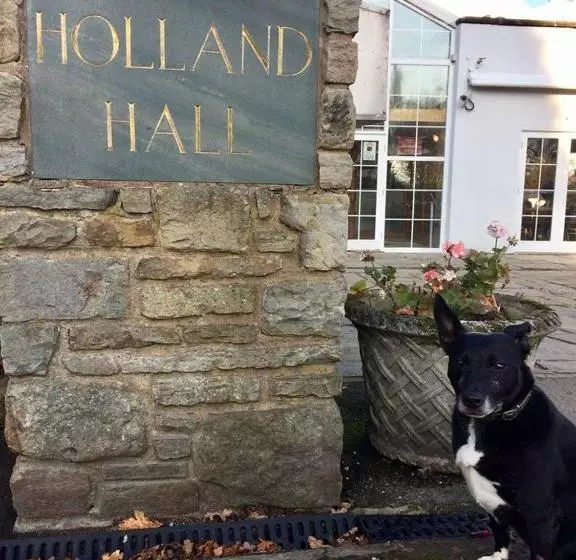 هتل Holland Hall