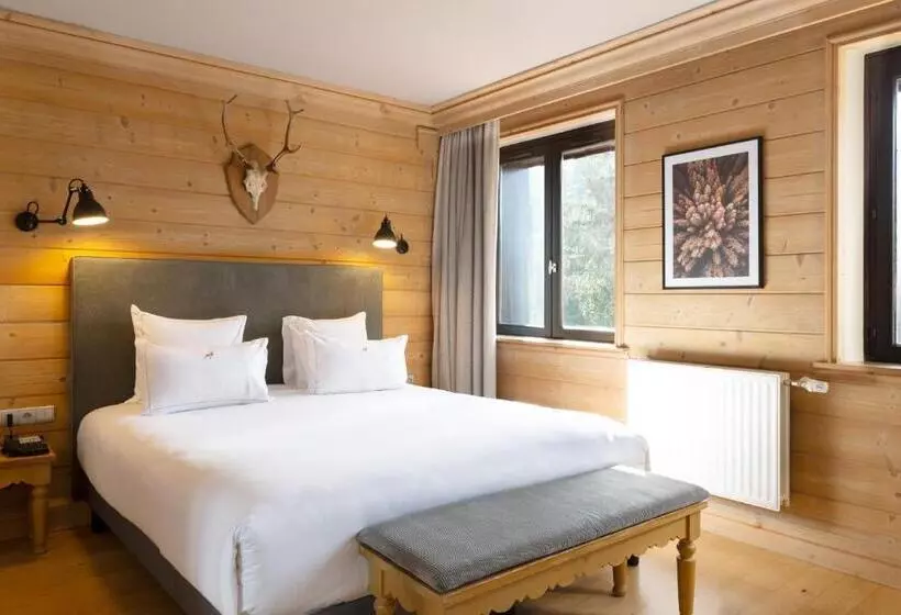 هتل Hôtel Restaurant Spa Les Jardins De Sophie