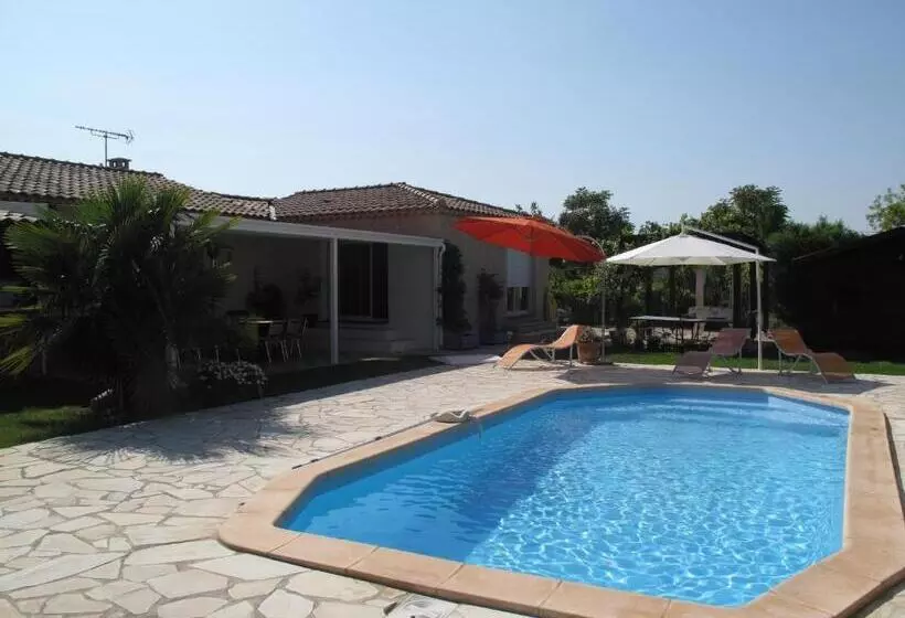 Hotel L étape Provencale