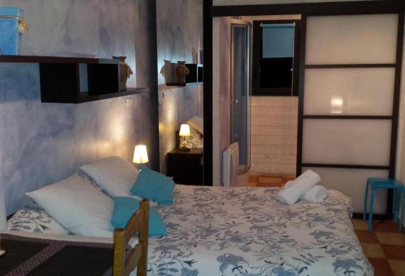 فندق L étape Provencale