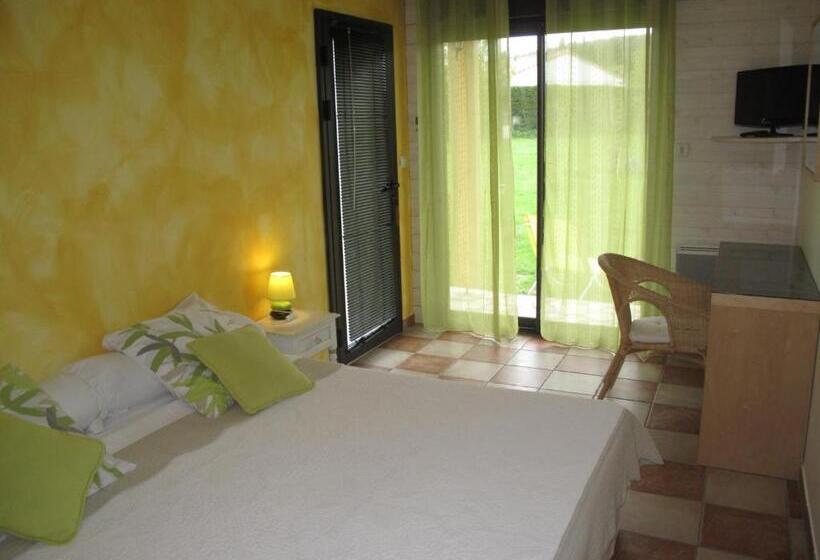 فندق L étape Provencale