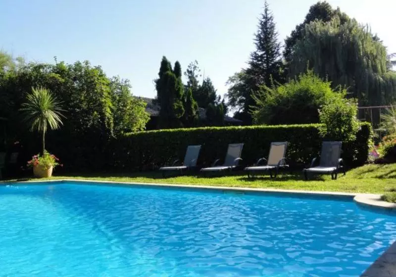 ホテル La Sarrasine