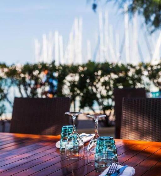 בית מלון כפרי Le Spinaker