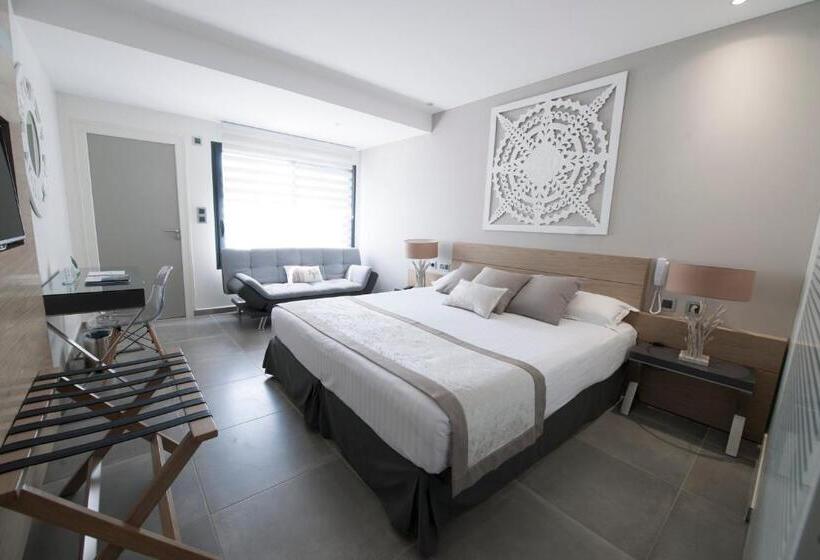 בית מלון כפרי Le Spinaker