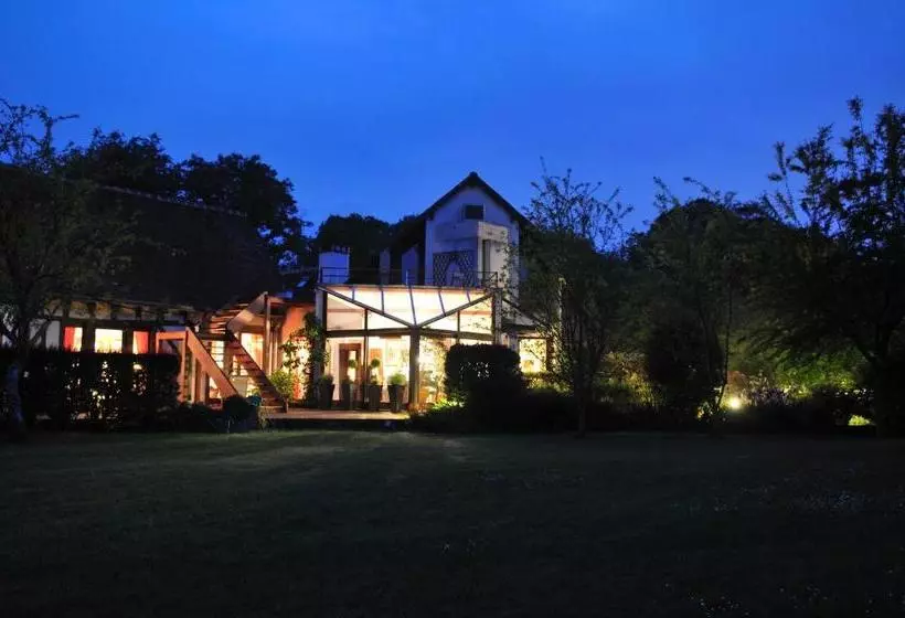 Hotel Domaine De L'arbrelle