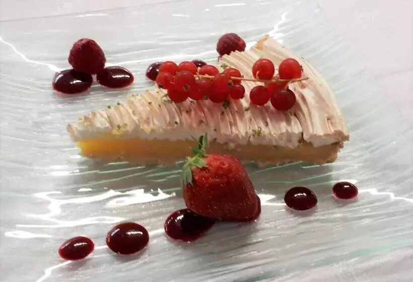 هتل Logis La Rose Des Vents