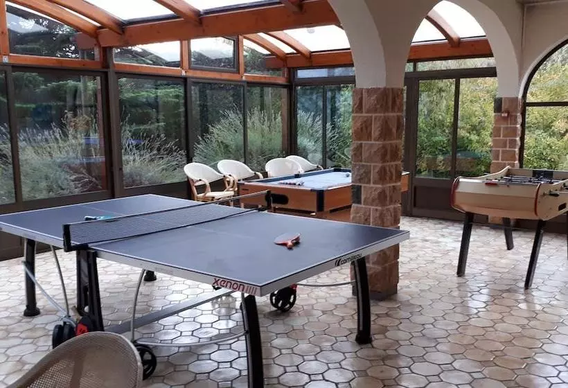 هتل Logis La Rose Des Vents