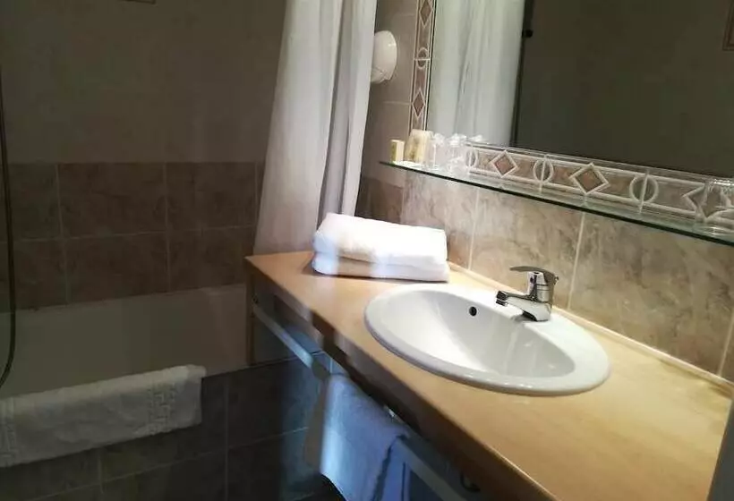 هتل Logis La Rose Des Vents