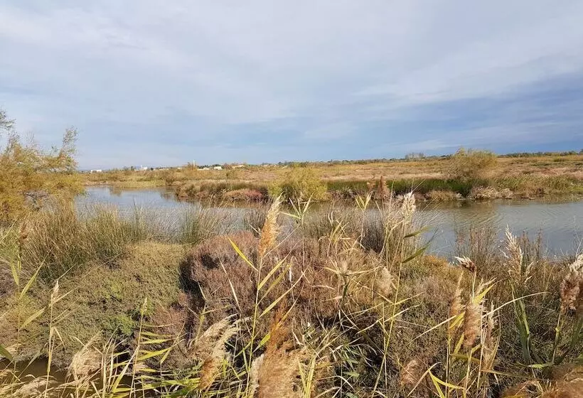 ホテル Longo Maï