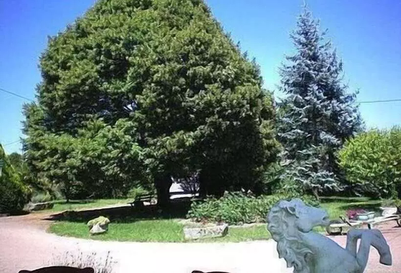 Hotel Manoir Henri Iv