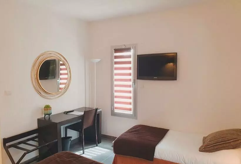 Otel Patio De Violette