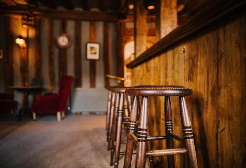 ホテル The Farmhouse At Redcoats