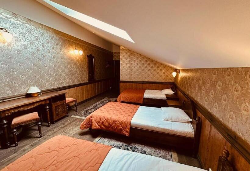 هتل St. Peterburg