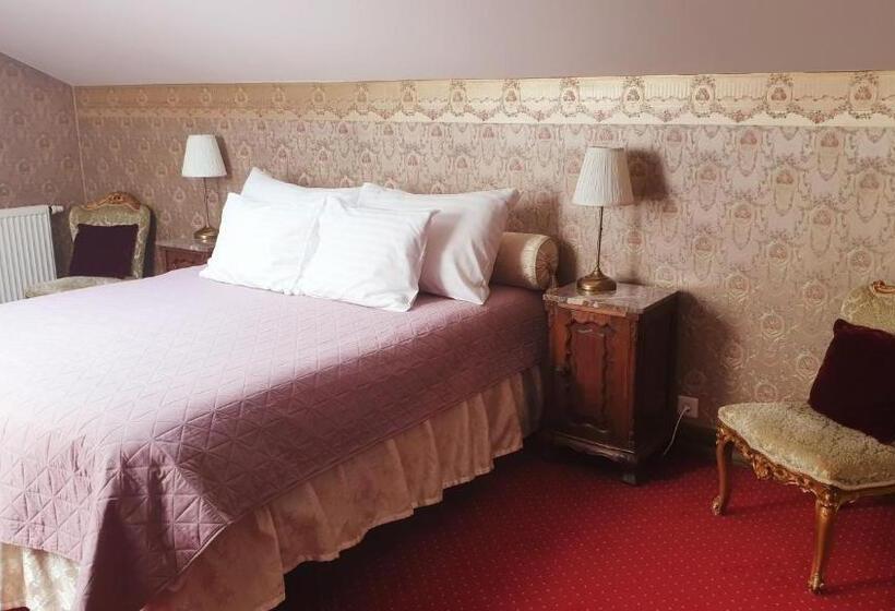 هتل St. Peterburg