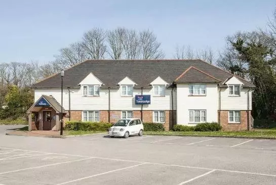 Отель Travelodge Havant Rowland's Castle