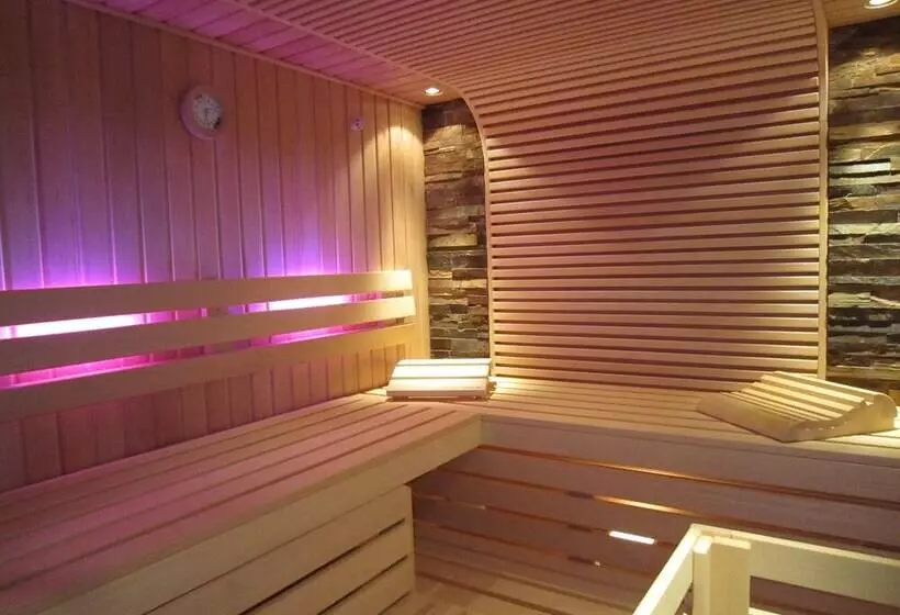 فندق Zum Leineweber