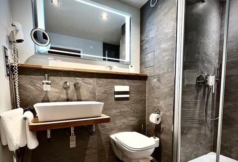 فندق Zum Leineweber