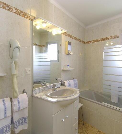 Logis Hotel Restaurant Planes